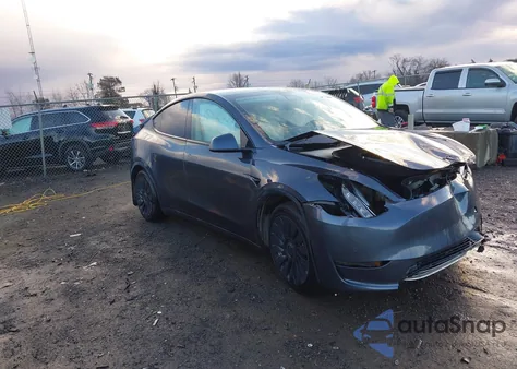 2021 Tesla Model Y Long Range Dual Motor All-Wheel Drive from USA, damaged, VIN 5YJYGAEE9MF197606